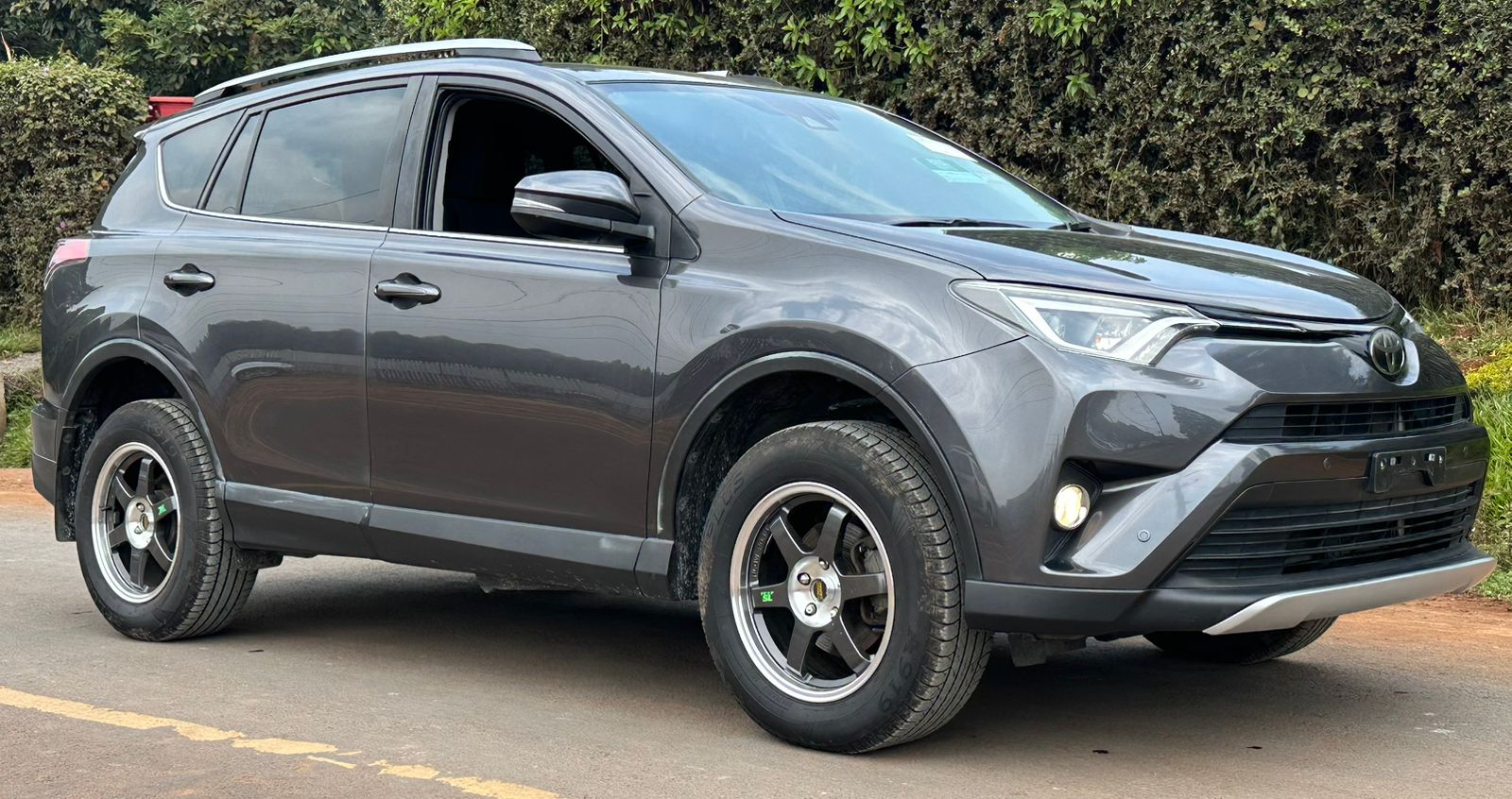 TOYOTA RAV4
