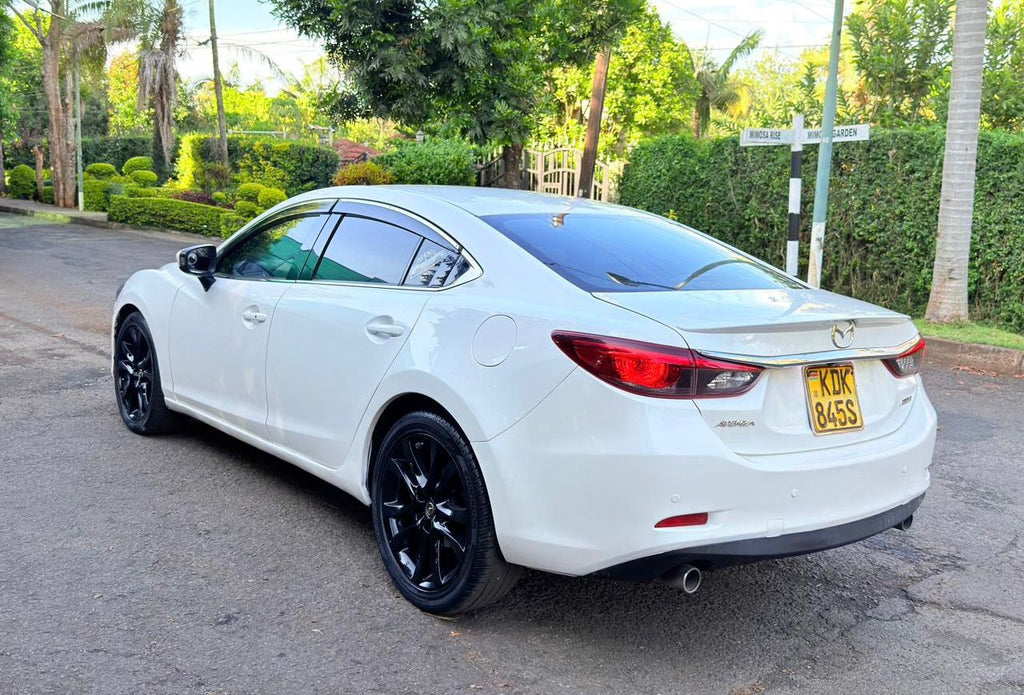2015 Mazda Atenza