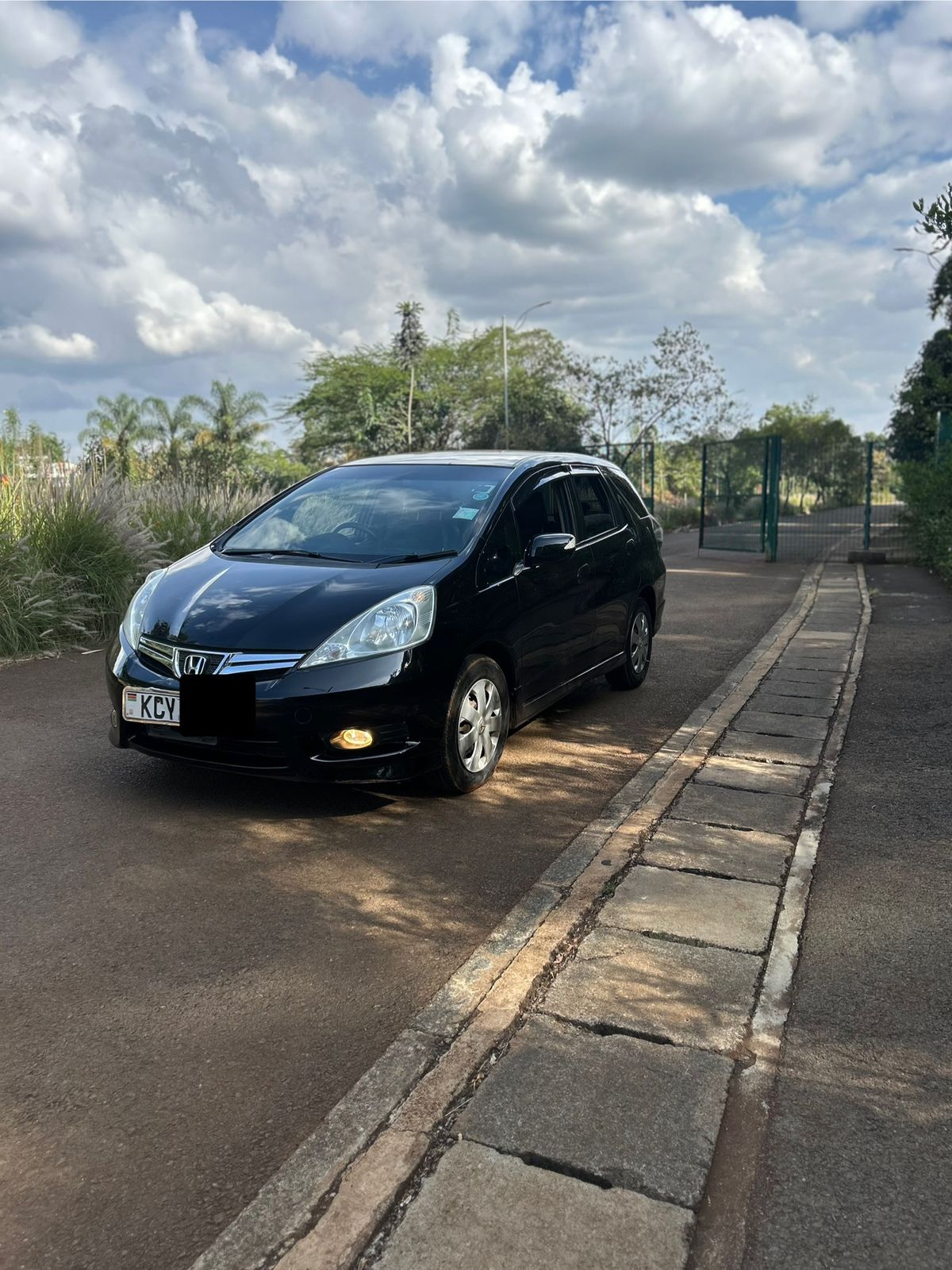 2013 Honda Fit Shuttle NON HYBRID