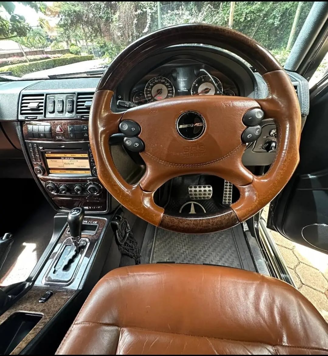 011 Mercedes-Benz G55 AMG