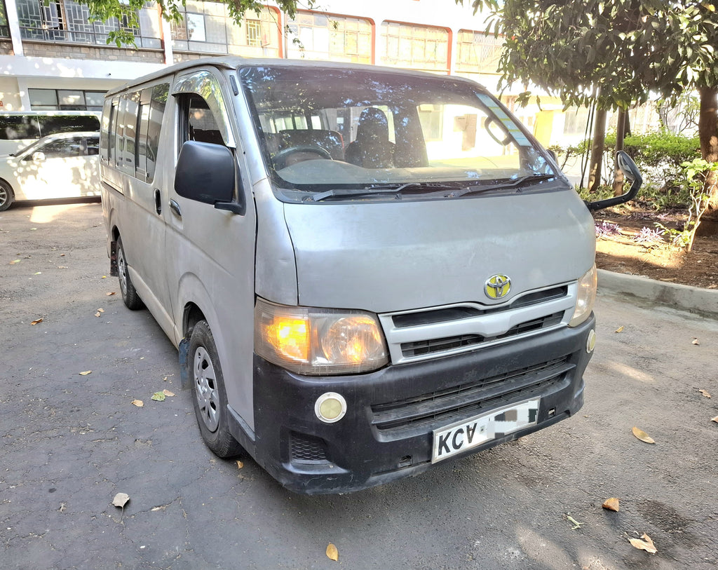 2012 TOYOTA HIACE 7L