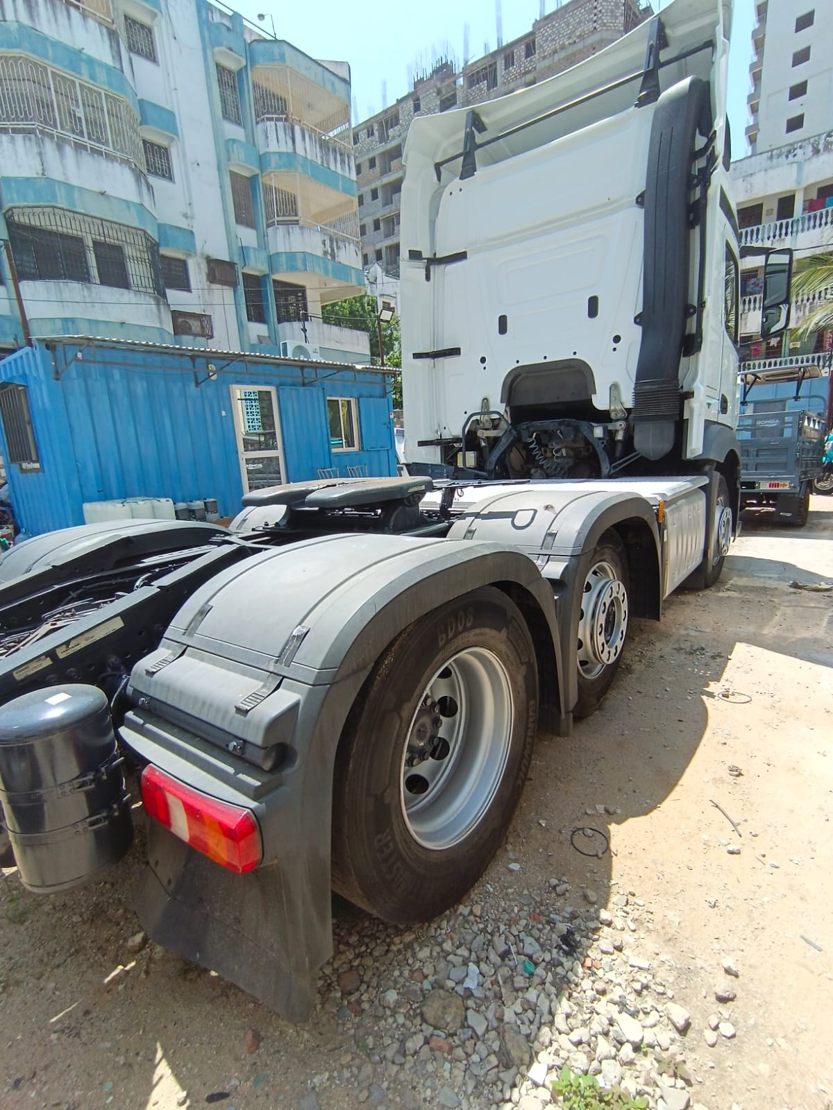 𝟐𝟎𝟏𝟖 𝐌𝐞𝐫𝐜𝐞𝐝𝐞𝐬‑𝐁𝐞𝐧𝐳 𝐀𝐜𝐭𝐫𝐨𝐬 𝟐𝟓𝟒𝟑 𝟔×𝟐 𝐌𝐏𝟒