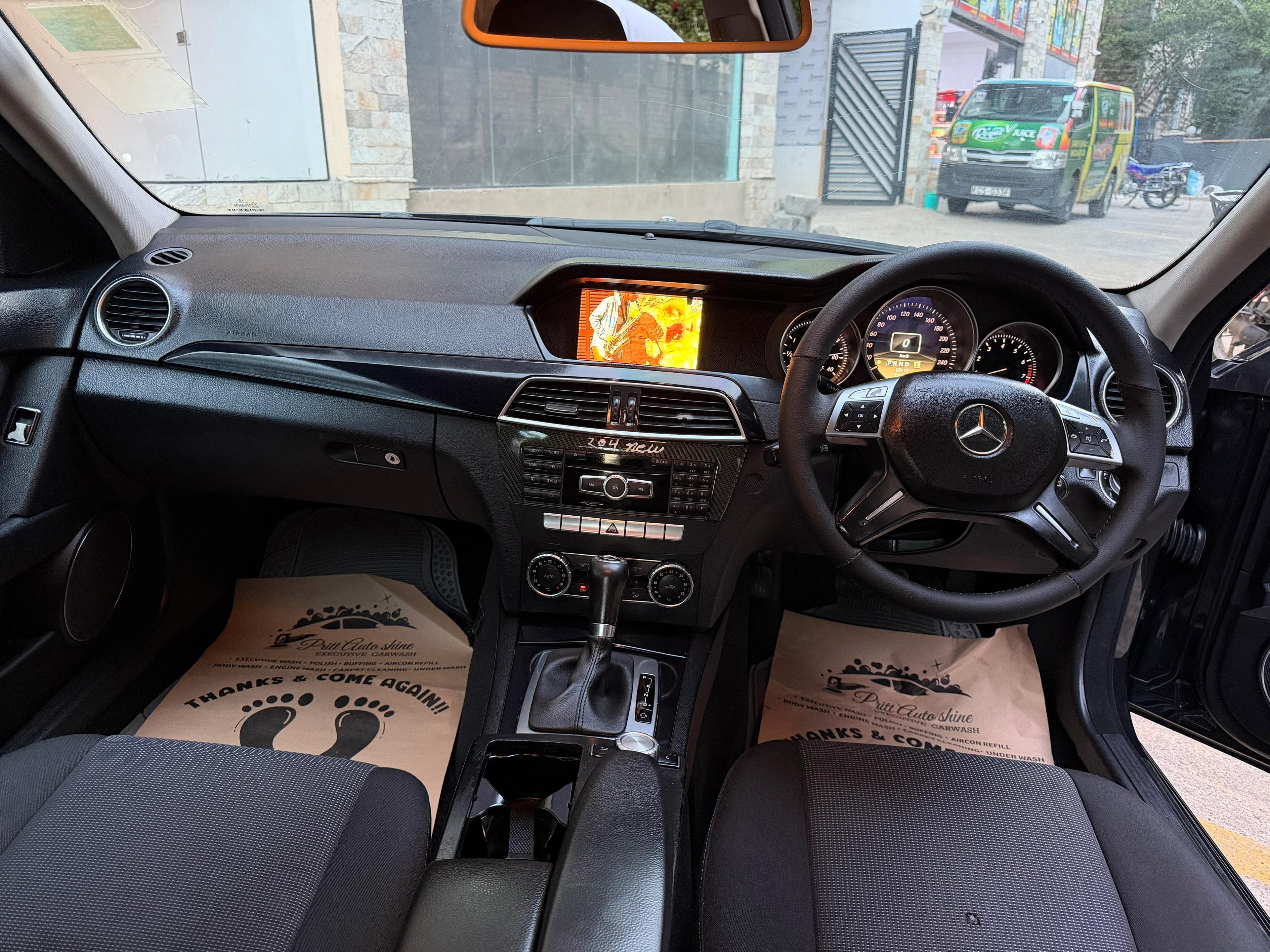 2011 MERCEDES BENZ C200 CGI