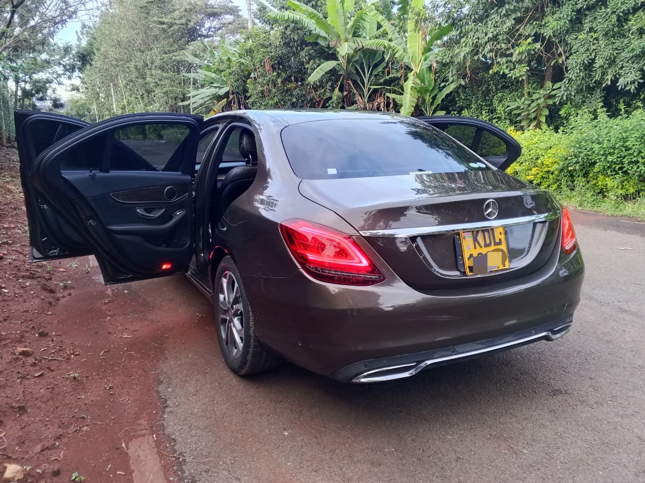 2016 MERCEDES BENZ C200