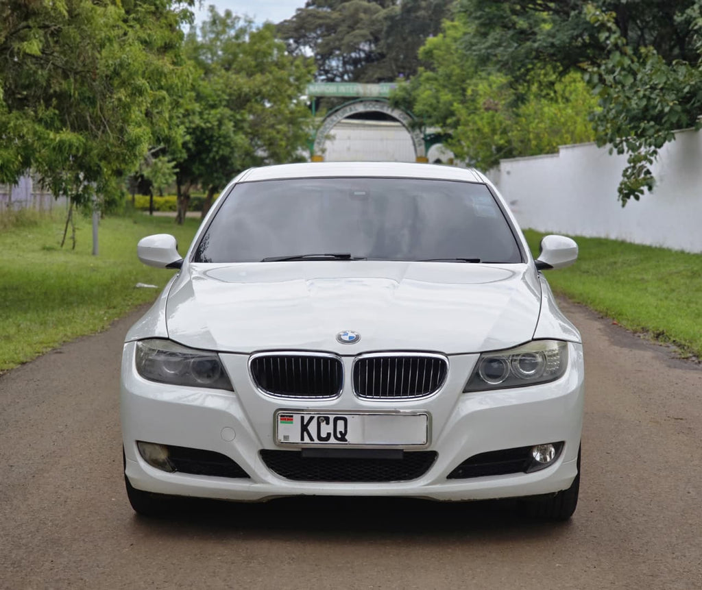 2011 BMW 320i