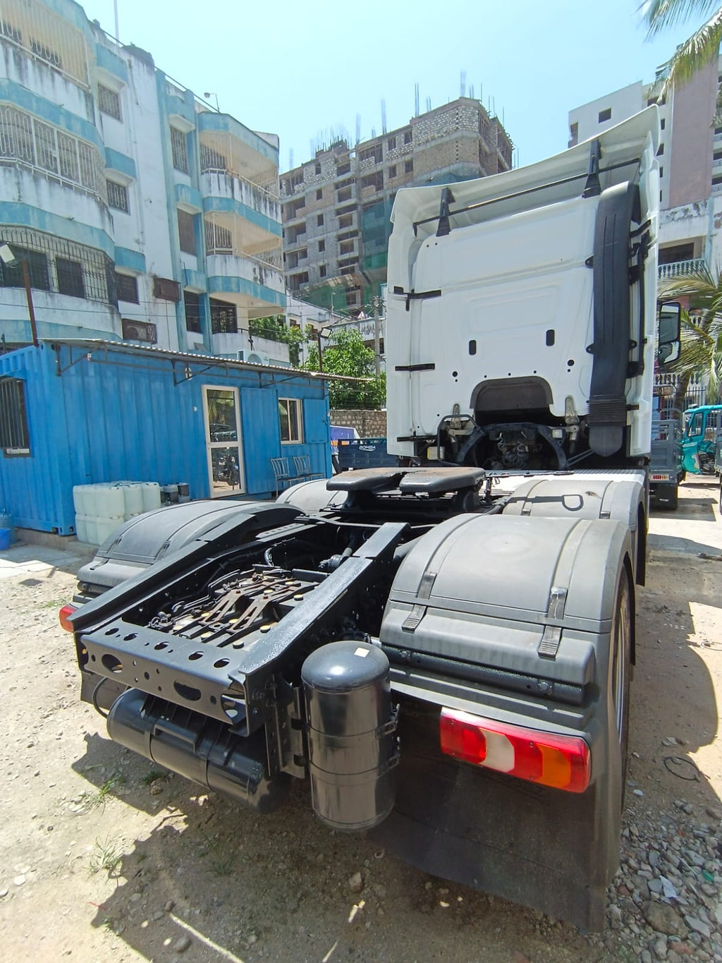 𝟐𝟎𝟏𝟖 𝐌𝐞𝐫𝐜𝐞𝐝𝐞𝐬‑𝐁𝐞𝐧𝐳 𝐀𝐜𝐭𝐫𝐨𝐬 𝟐𝟓𝟒𝟑 𝟔×𝟐 𝐌𝐏𝟒