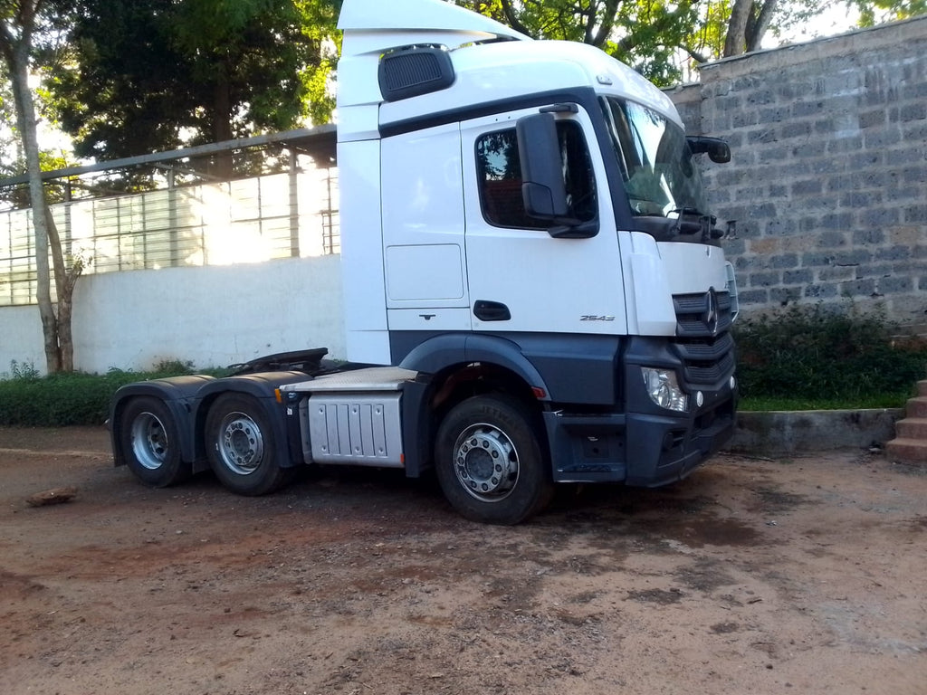 MERCEDES BENZ astross MP4