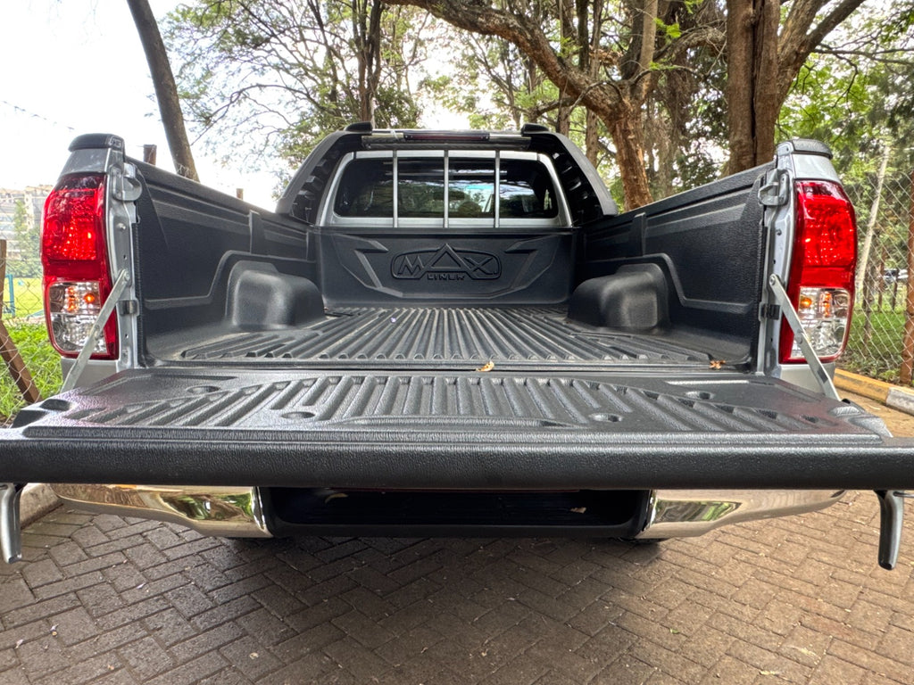 𝟐𝟎𝟏𝟖 𝐓𝐎𝐘𝐎𝐓𝐀 𝐇𝐈𝐋𝐔𝐗 𝐒𝐈𝐍𝐆𝐋𝐄 𝐂𝐀𝐁𝐈𝐍 𝐇𝐈𝐆𝐇𝐑𝐈𝐃𝐄𝐑