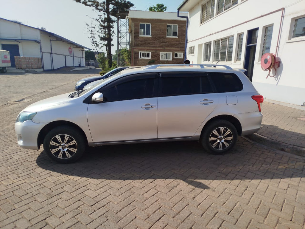 2011 TOYOTA FIELDER