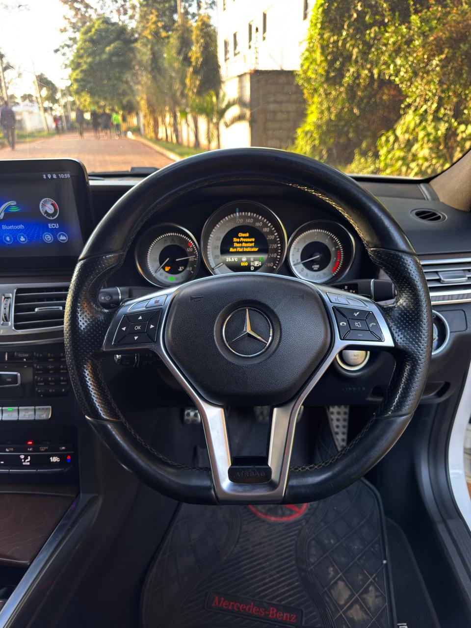 2014 MERCEDES BENZ E250