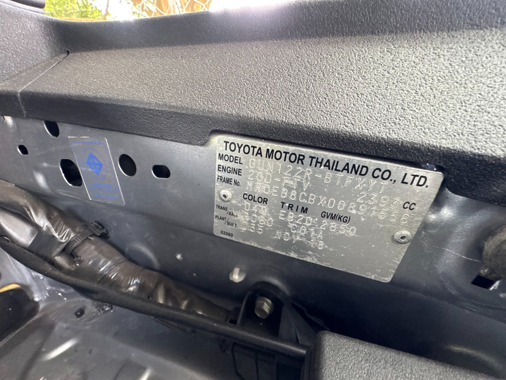 𝟐𝟎𝟏𝟖 𝐓𝐎𝐘𝐎𝐓𝐀 𝐇𝐈𝐋𝐔𝐗 𝐒𝐈𝐍𝐆𝐋𝐄 𝐂𝐀𝐁𝐈𝐍 𝐇𝐈𝐆𝐇𝐑𝐈𝐃𝐄𝐑