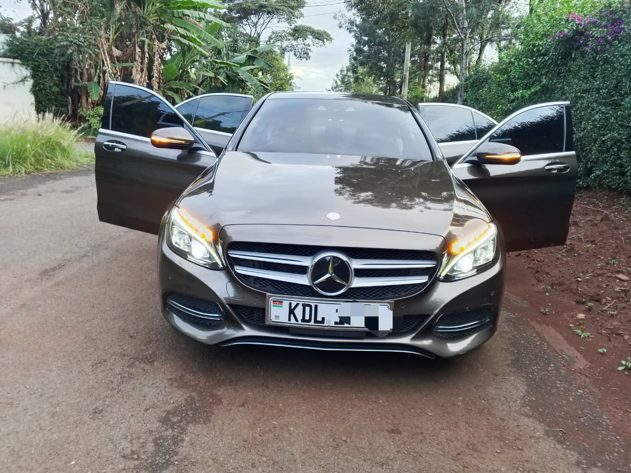 2016 MERCEDES BENZ C200