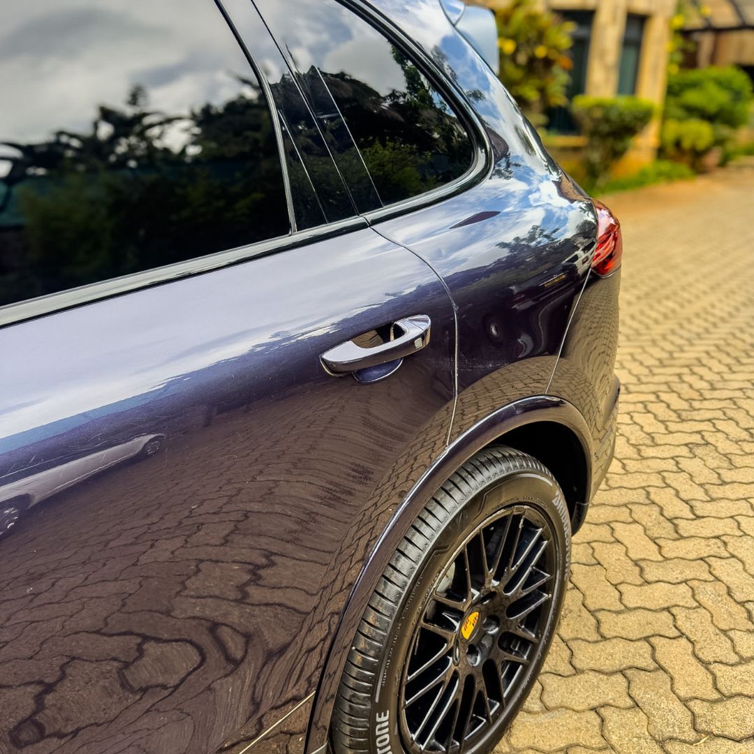 2018 Porsche Cayenne Platinum Edition