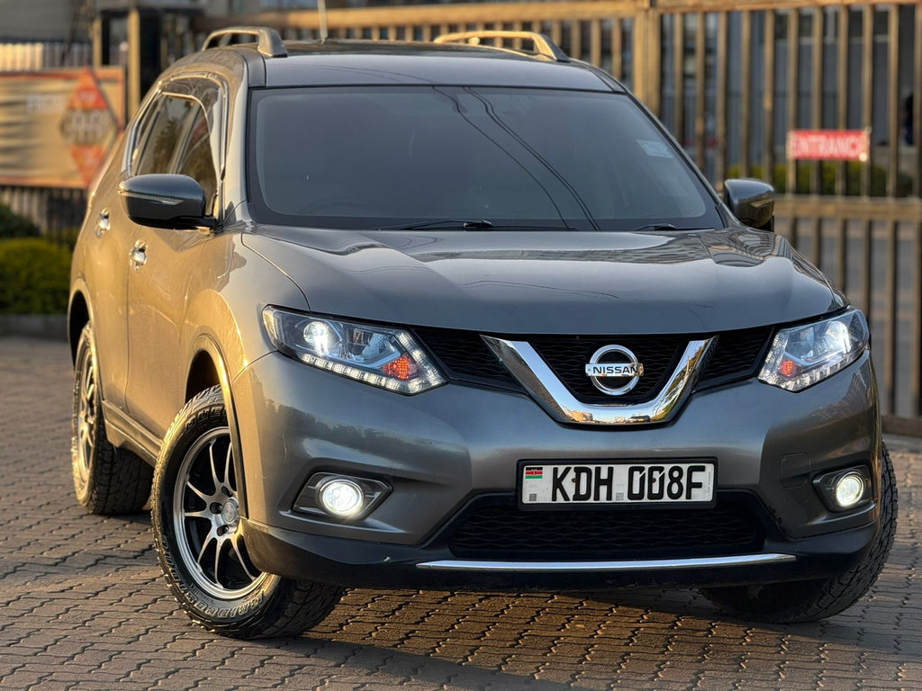 NISSAN X-TRAIL 2015