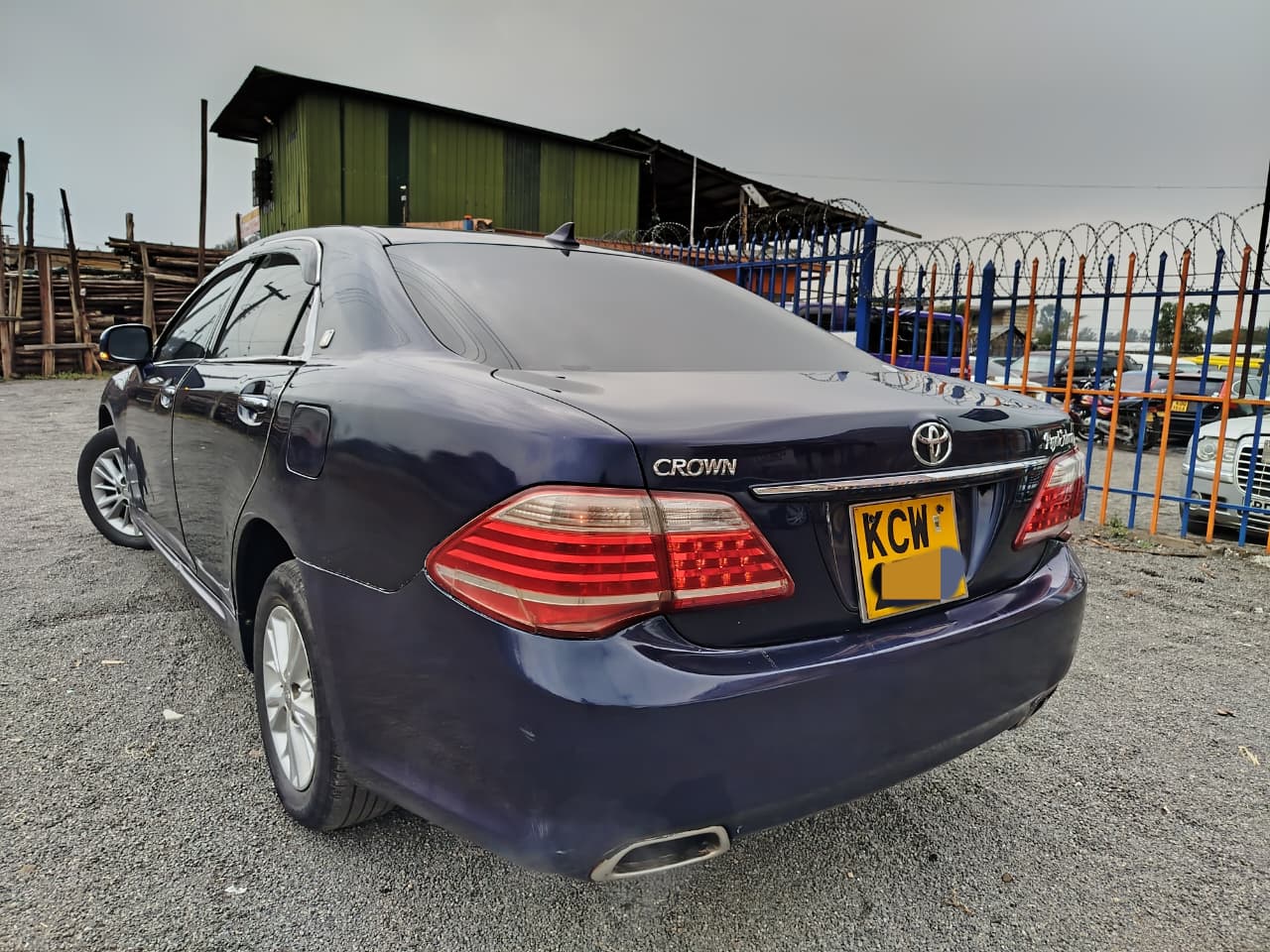 2012 Toyota Crown Royal Saloon