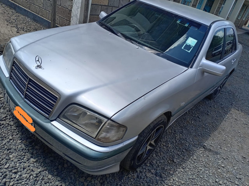 Mercedes Benz C180 W202