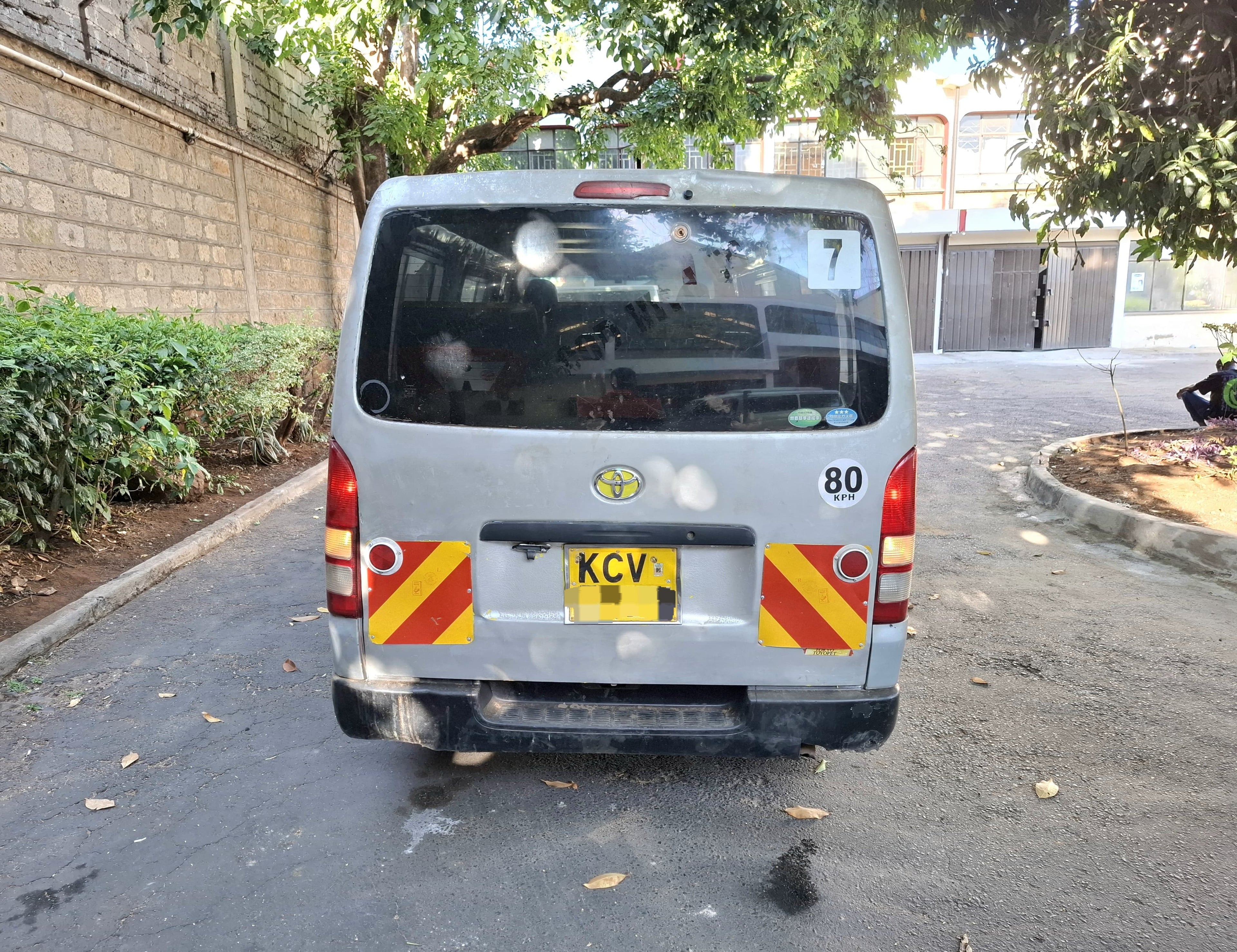 2012 TOYOTA HIACE 7L