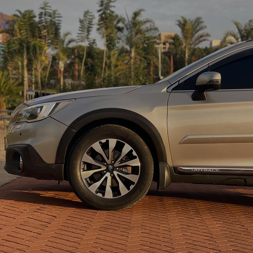 2015 SUBARU OUTBACK B9