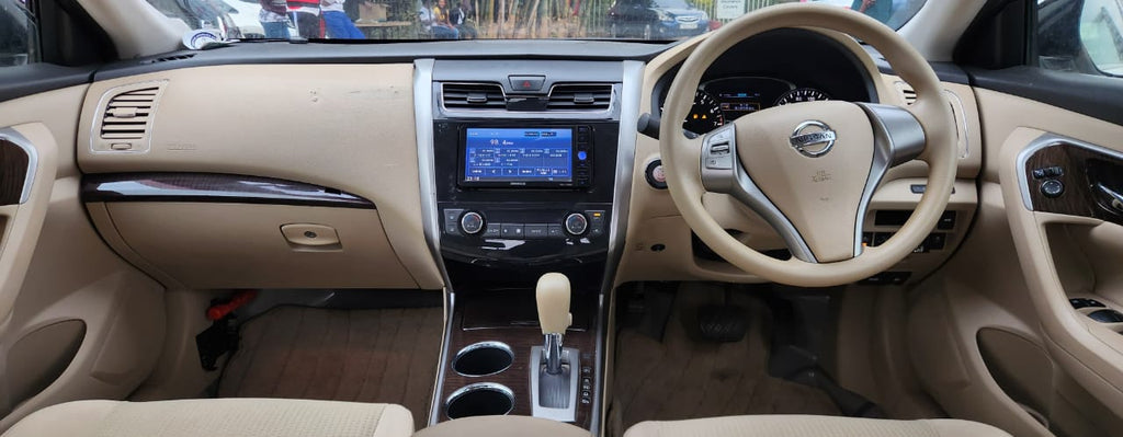 NISSAN TEANA 2017