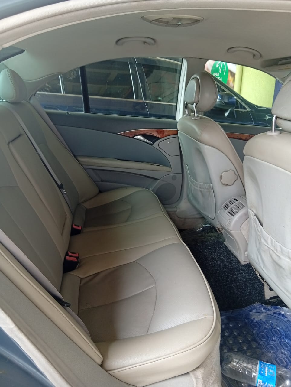 Mercedes E240