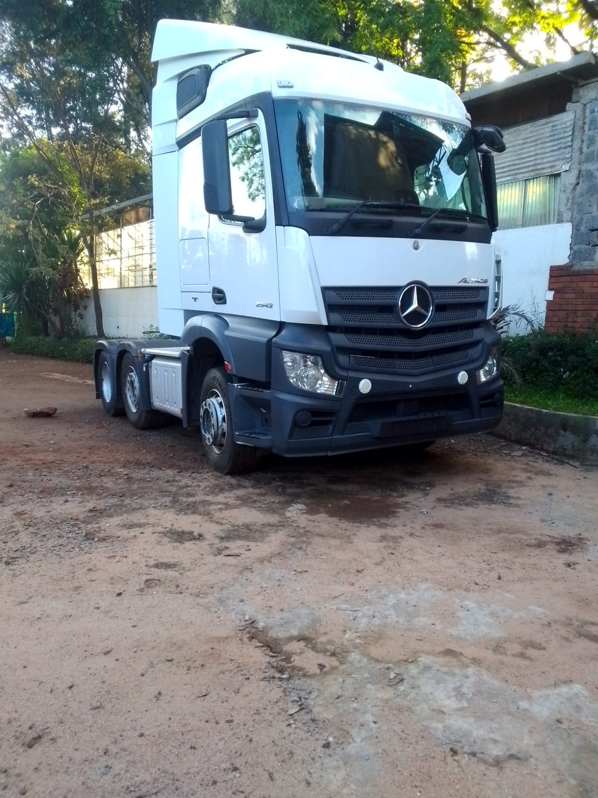 MERCEDES BENZ astross MP4