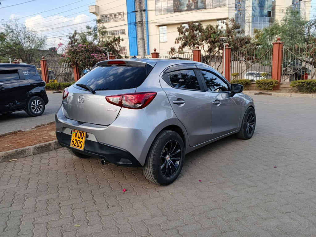 2016 Mazda Demio