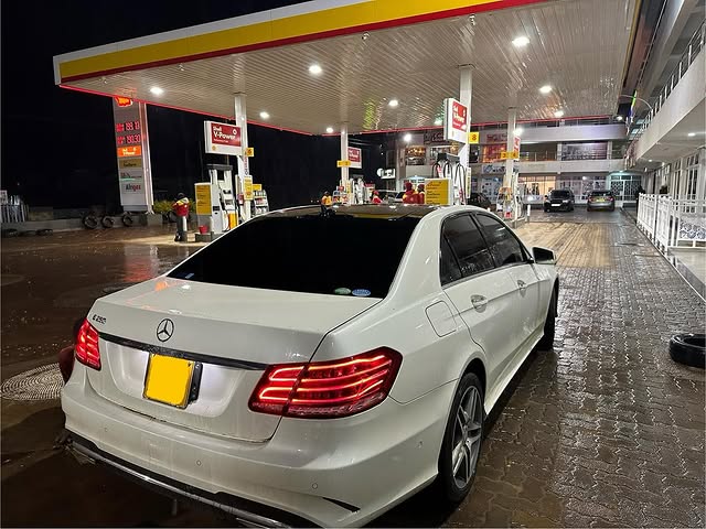 2015 MERCEDES BENZ E250