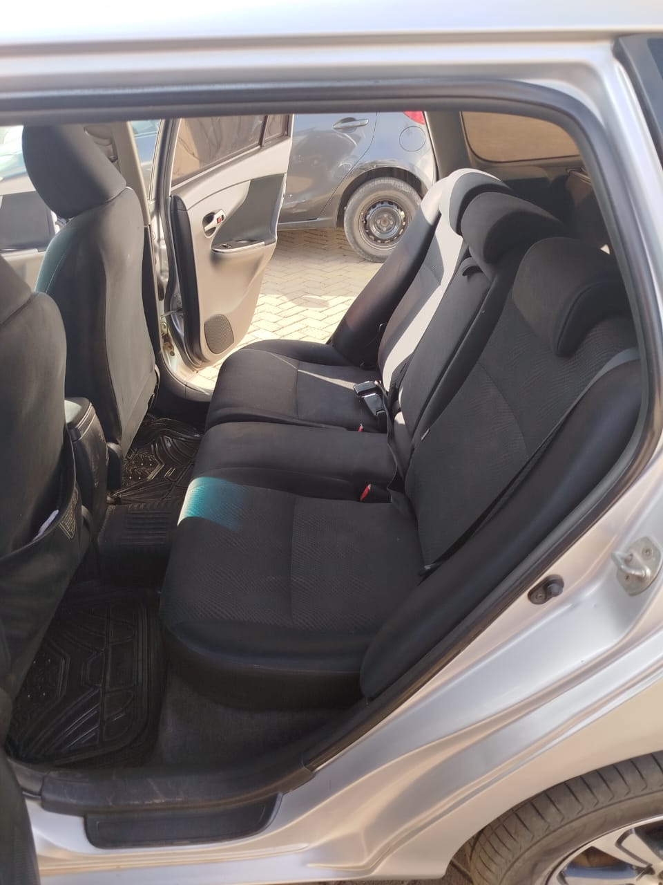 2011 TOYOTA FIELDER