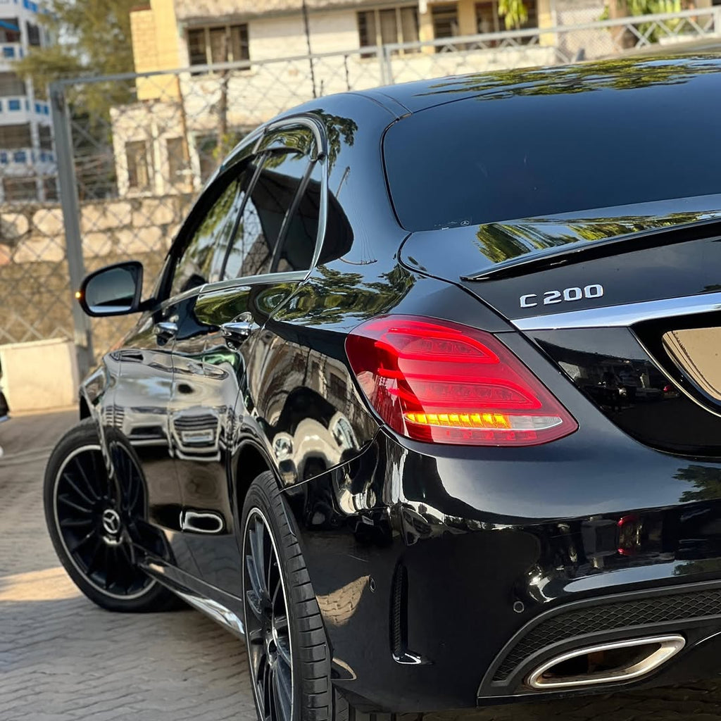 2018 MERCEDES BENZ C200