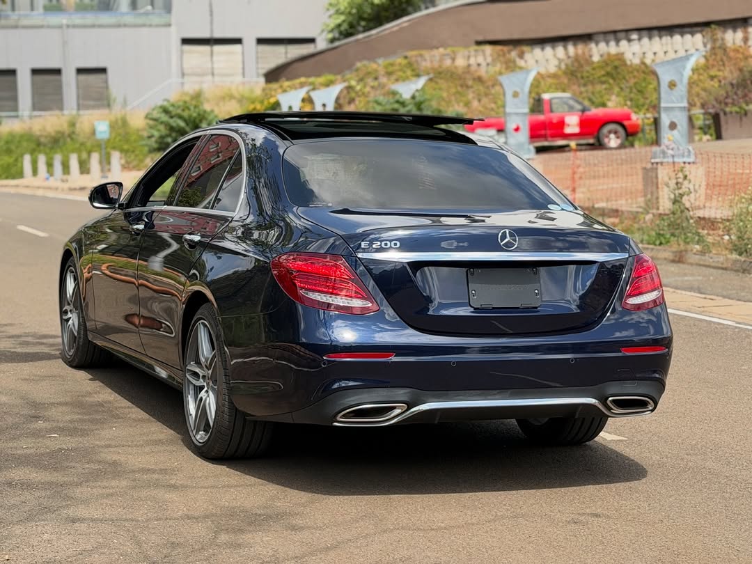 2018 Mercedes Benz E200