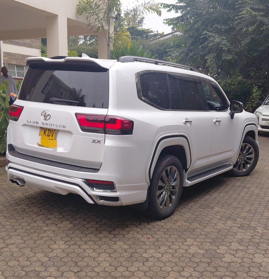 2023 model landcruiser 300.series zx.