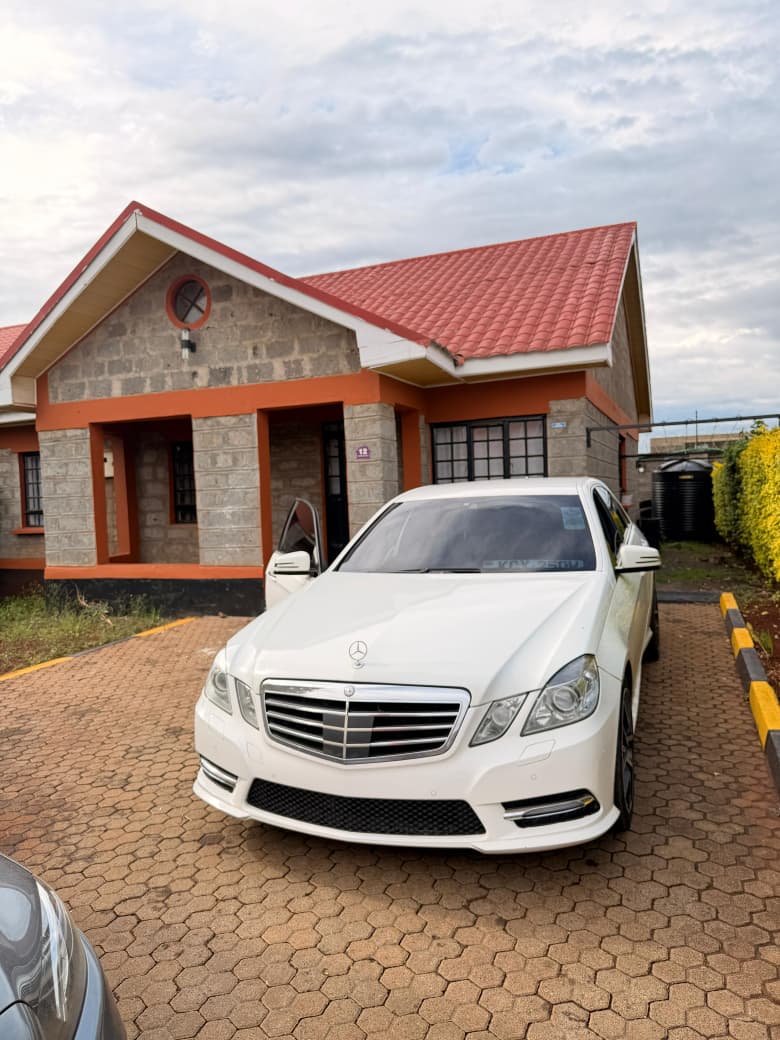 2013 Mercedes-Benz E250