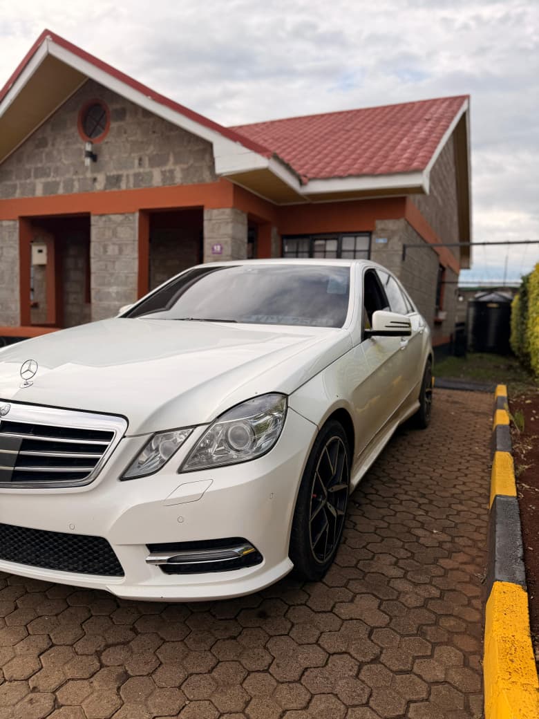 2013 Mercedes-Benz E250