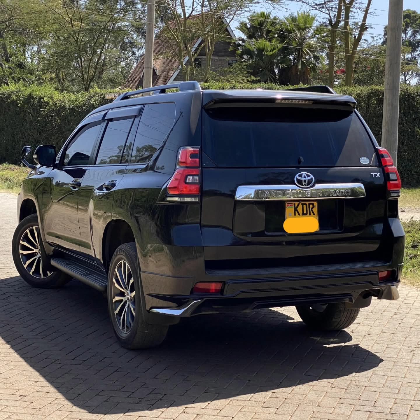 Toyota LandCruiser Prado TX J150