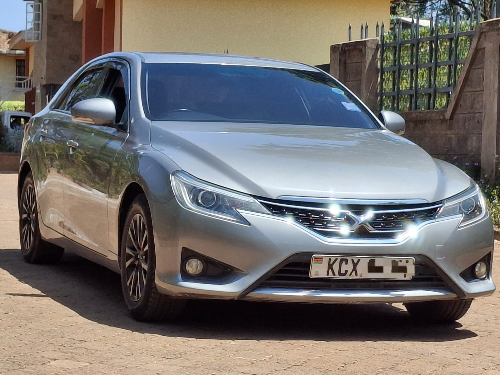TOYOTA MARK X