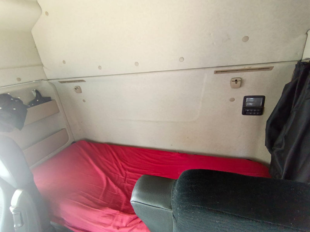 𝟐𝟎𝟏𝟖 𝐌𝐞𝐫𝐜𝐞𝐝𝐞𝐬‑𝐁𝐞𝐧𝐳 𝐀𝐜𝐭𝐫𝐨𝐬 𝟐𝟓𝟒𝟑 𝟔×𝟐 𝐌𝐏𝟒