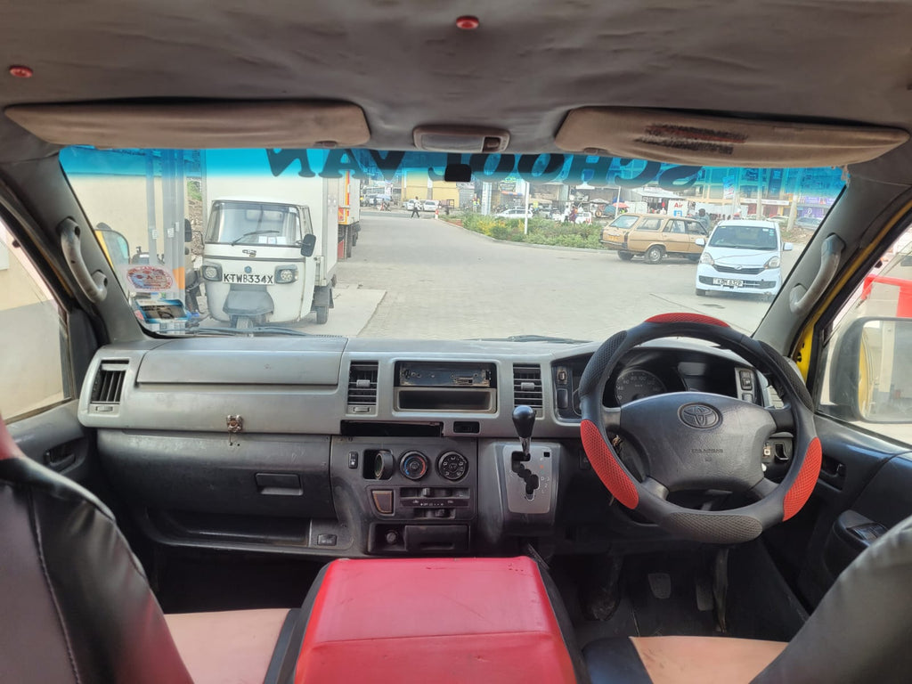 Toyota Hiace 7L